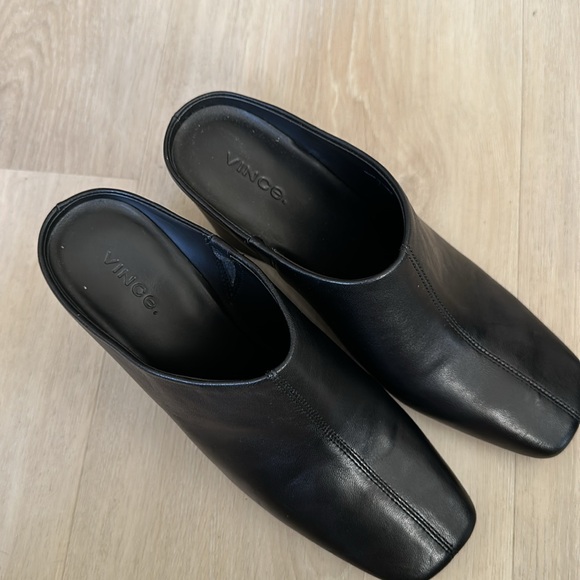 Vince ankle wedges slip on boot - Picture 3 of 6